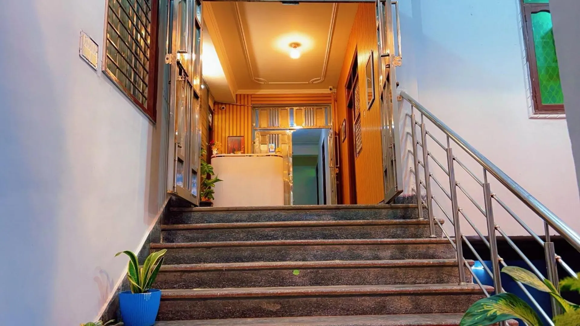 Hotel O Mehmaan Residency Delhi